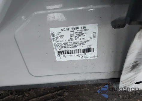 2020 Lincoln Nautilus Reserve from USA, damaged, VIN 2LMPJ8K99LBL08552